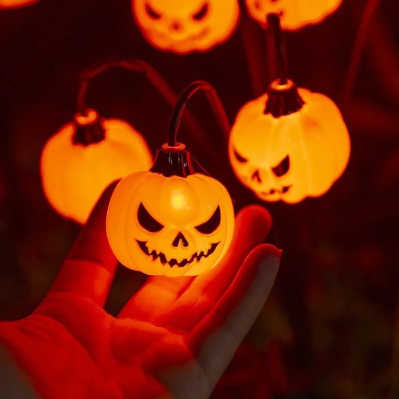 Светильник на солнечной батарее «Тыква с шляпой ведьмы», 6 LED
